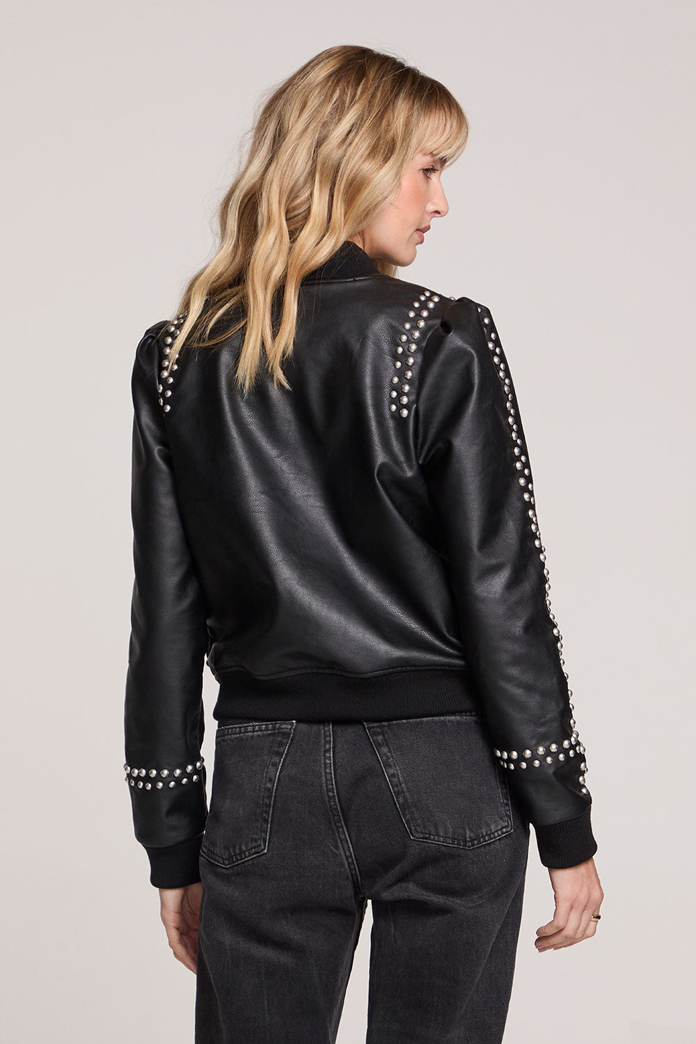 Bettina Jaket