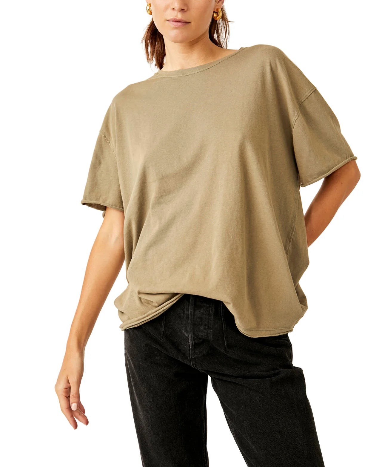 Nina Tee