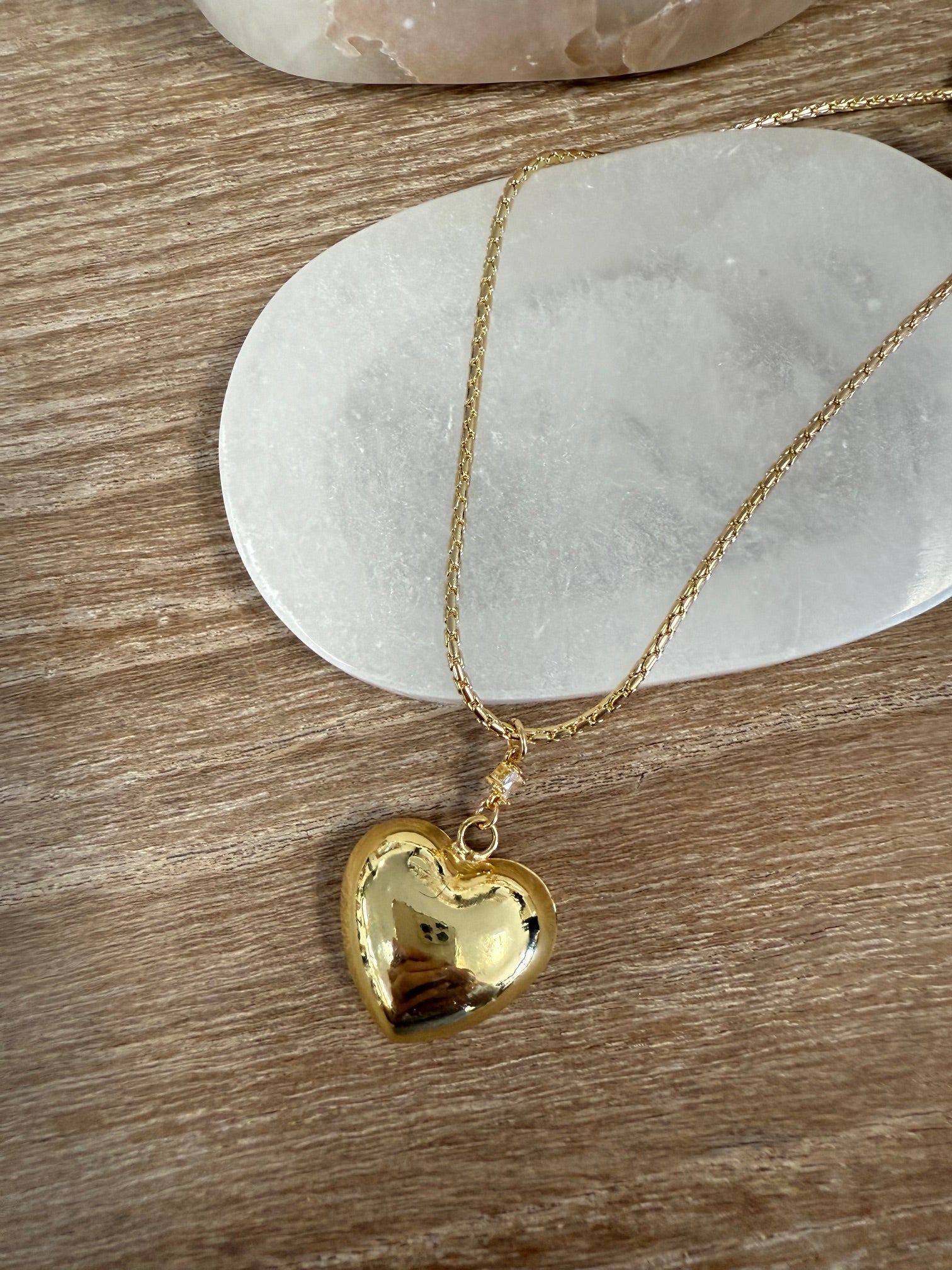 Puff Heart 20”