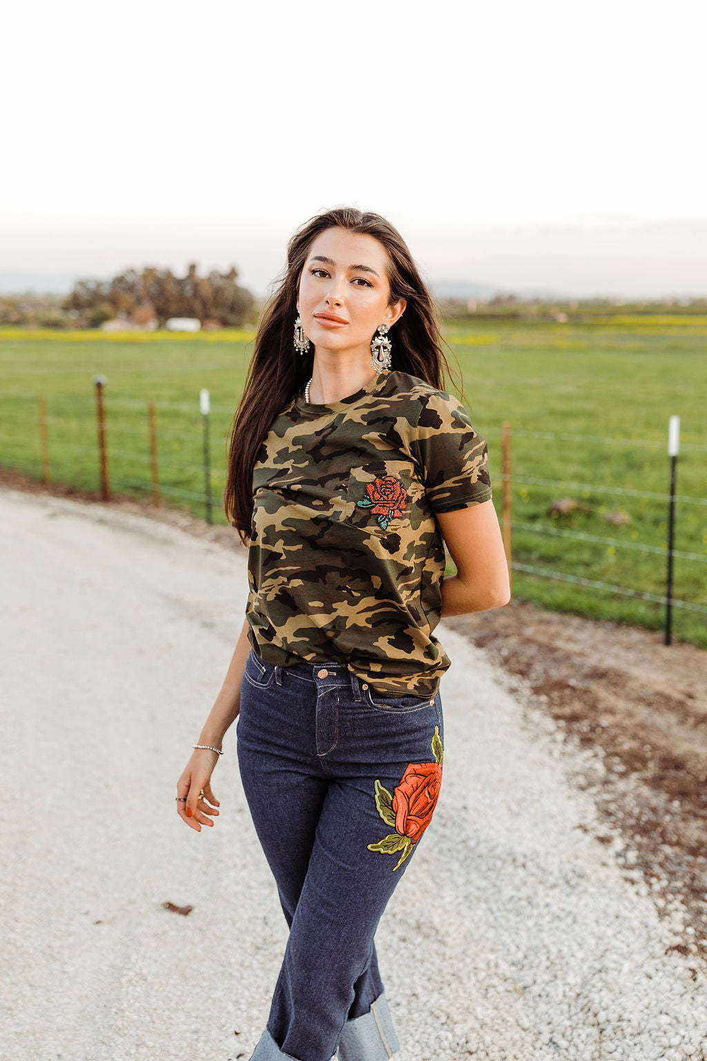 Camo Rosa Pocket Tee