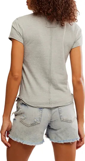 Nova Tee